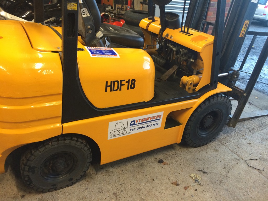 Used orange forklift for sale - FT Services